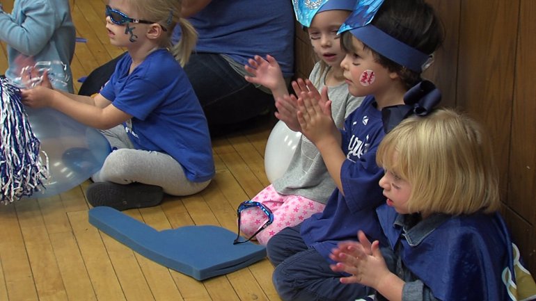 clapping with hats