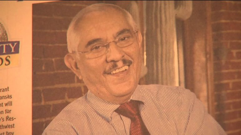 Small business icon Manny Lopez 